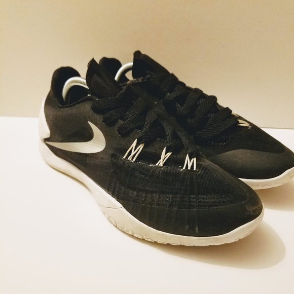nike hyperchase tb